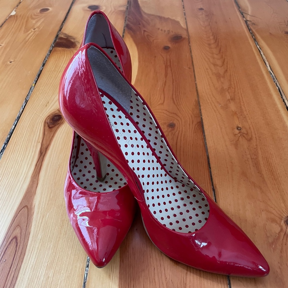 BCBGirls Size 8 Patent Salsa Red Leather Pumps